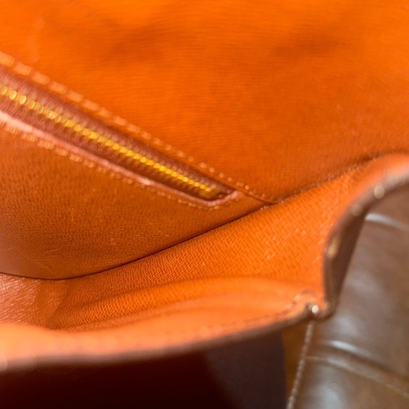 Louis Vuitton Saint Cloud GM crossbody - Picture 11 of 14